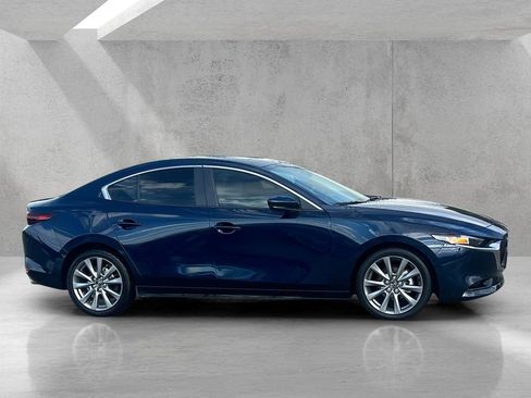 Used 2025 MAZDA MAZDA3 s image 4