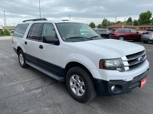 Used 2015 Ford Expedition EL XL image 4