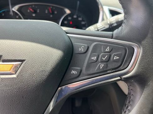 Used 2018 Chevrolet Equinox Premier FWD image 21