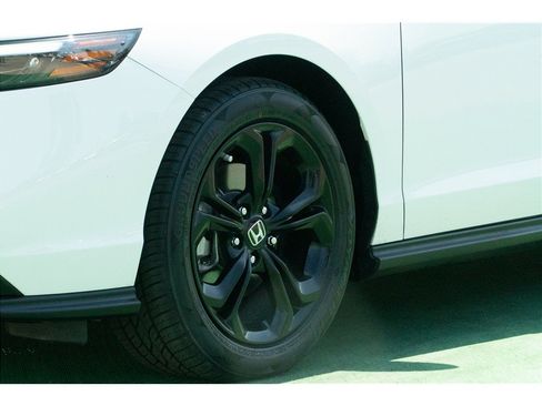 Used 2025 Honda Accord SE image 24