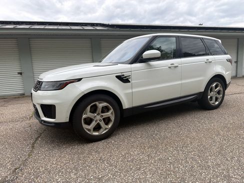 Used 2018 Land Rover Range Rover Sport HSE AWD/4WD image 2