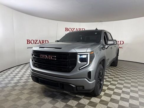 Used 2023 GMC Sierra 1500 Elevation RWD image 4