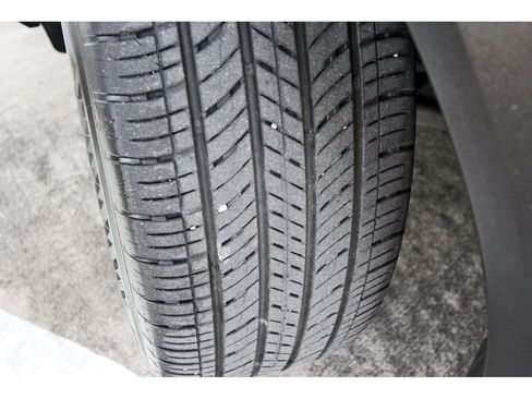 Used 2025 Kia Sportage EX FWD image 28