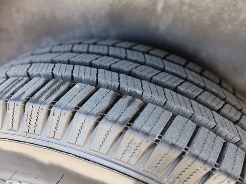 Used 2005 Ford Excursion Eddie Bauer image 25