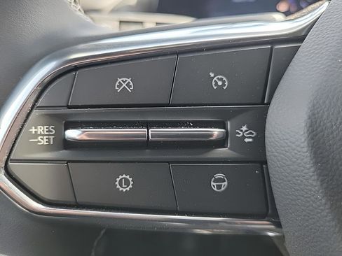 Used 2026 Chevrolet Traverse High Country image 24