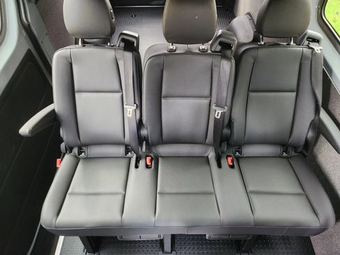 Used 2026 Mercedes-Benz Sprinter 2500 image 32