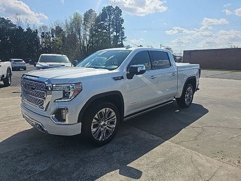 Used 2022 GMC Sierra 1500 Denali w/ Denali Premium Package image 4