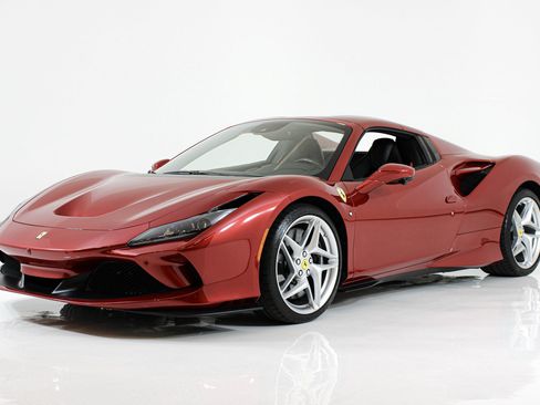 Certified 2023 Ferrari F8 Tributo RWD image 2