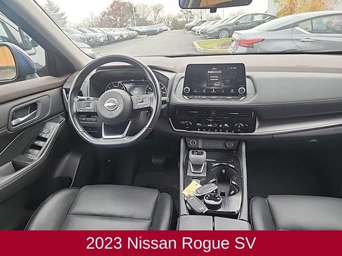 Used 2023 Nissan Rogue SV w/ SV Premium Package image 3