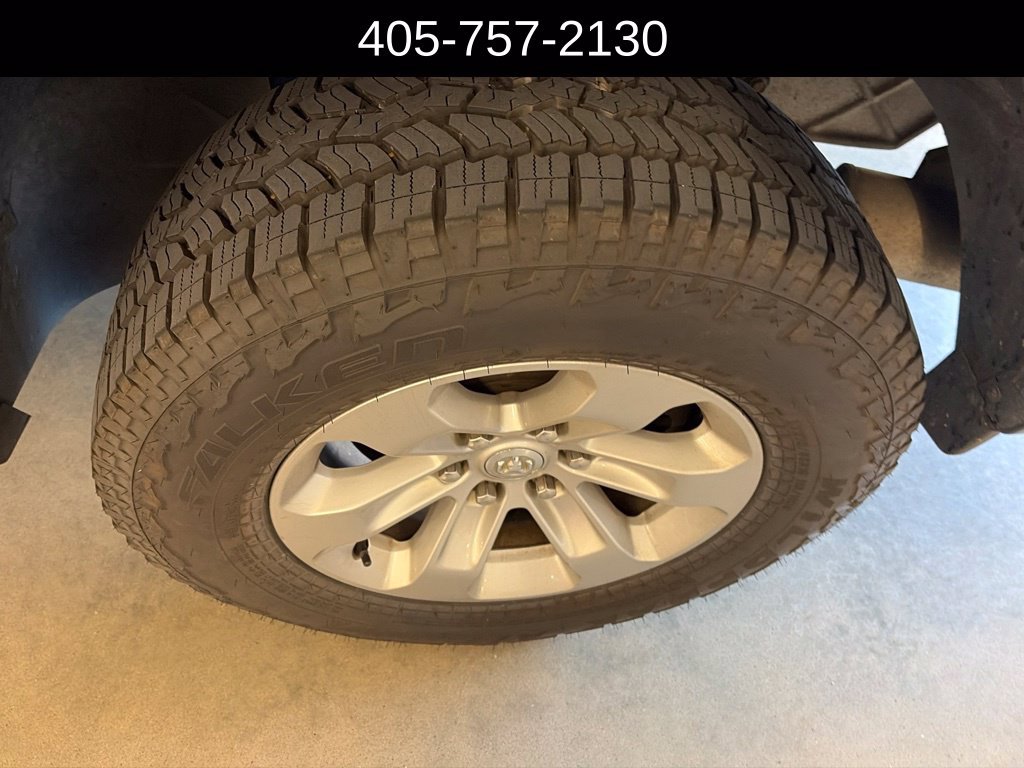 Used 2019 RAM 1500 Laramie AWD/4WD image 8