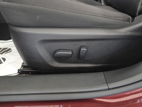 Used 2024 Nissan Altima 2.5 SV FWD image 13