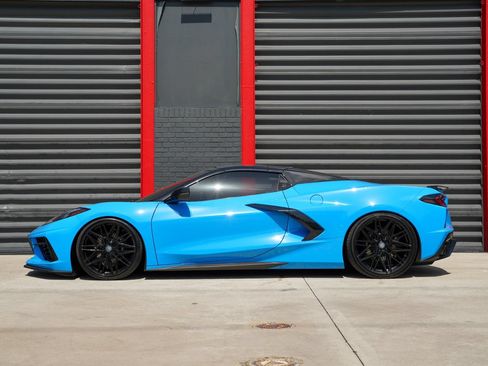 Used 2024 Chevrolet Corvette Stingray Convertible w/ 1LT RWD image 5