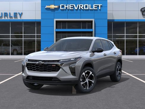 New 2026 Chevrolet Trax RS w/ Sunroof Package FWD image 6
