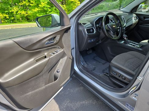 Used 2024 Chevrolet Equinox LT image 12
