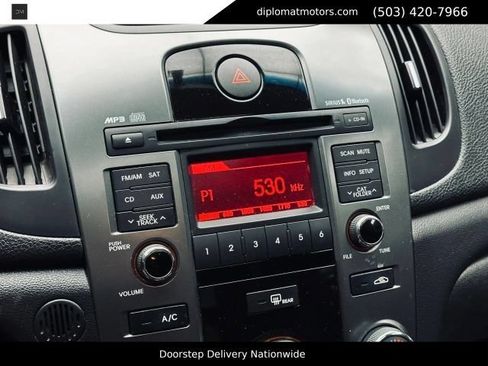 Used 2013 Kia Forte EX FWD image 35