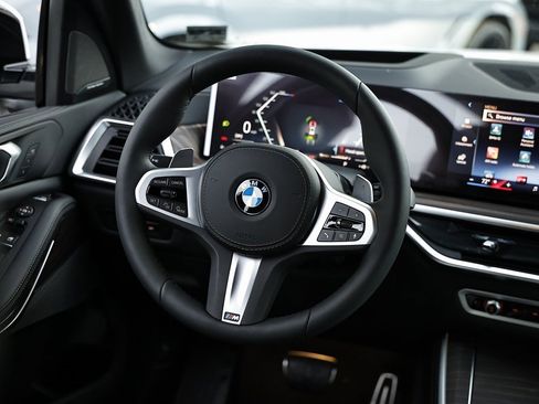 New 2026 BMW X5 xDrive40i w/ M Sport Package image 28