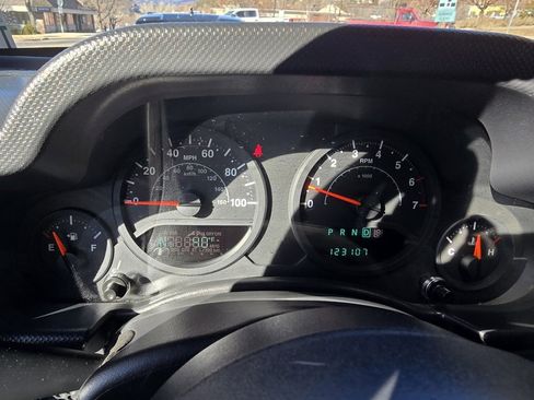 Used 2007 Jeep Wrangler X w/ Dual Top Group image 20