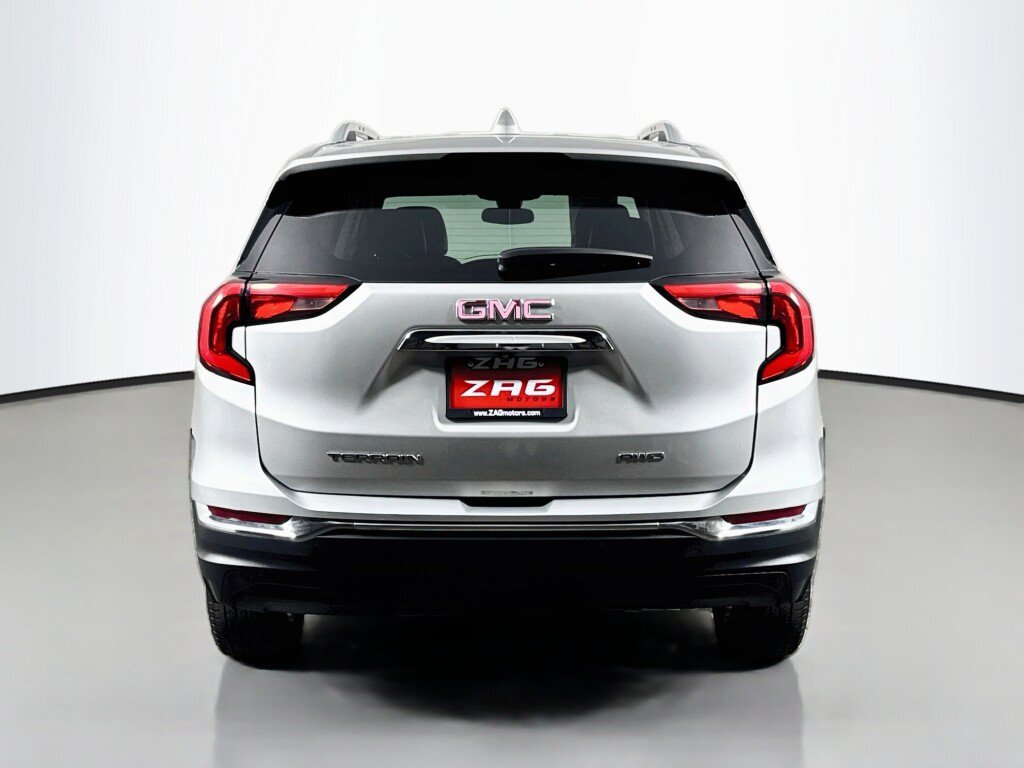 Used 2020 GMC Terrain SLT AWD/4WD image 4