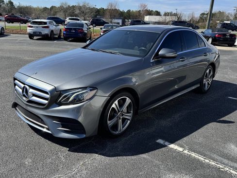 Used 2017 Mercedes-Benz E 300 image 3