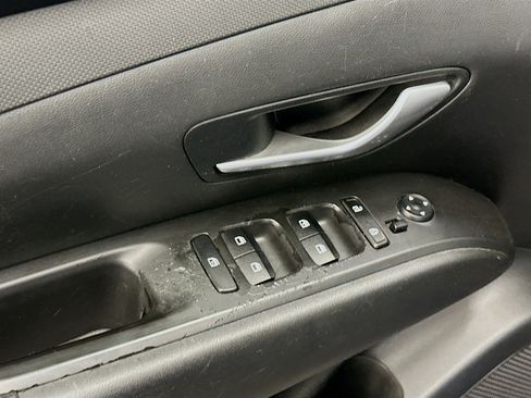 Used 2022 Hyundai Tucson SE AWD/4WD image 15