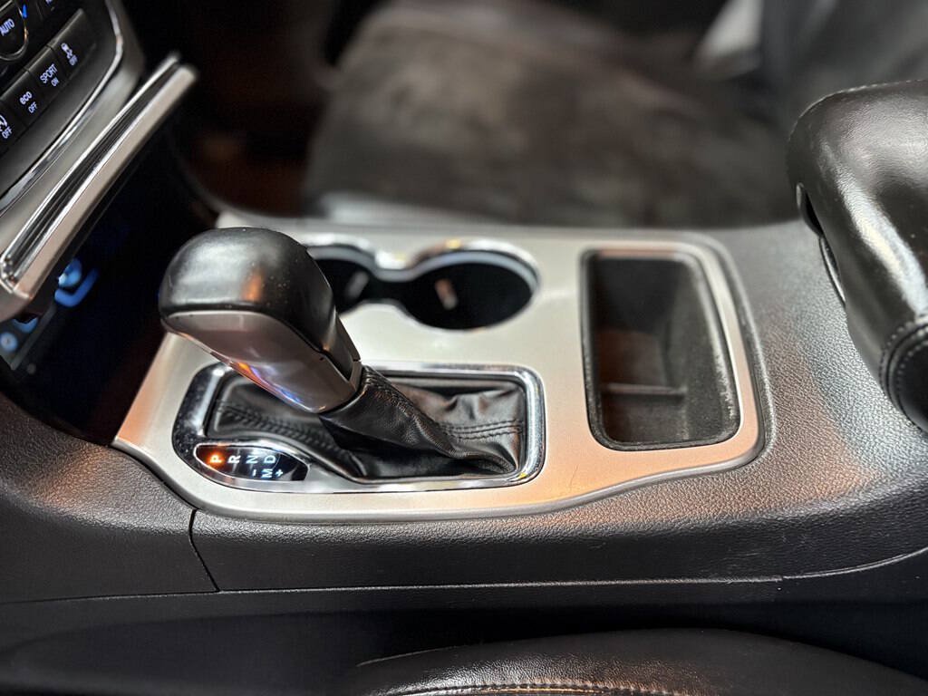 Used 2018 Jeep Grand Cherokee Altitude AWD/4WD image 19