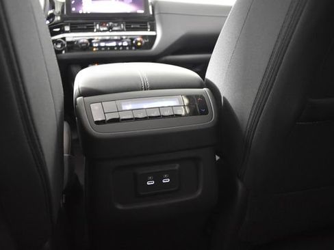 New 2026 Nissan Pathfinder SV AWD/4WD image 31