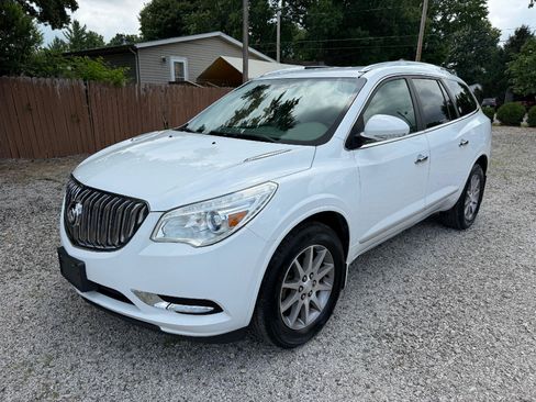 Used 2017 Buick Enclave Convenience FWD image 1