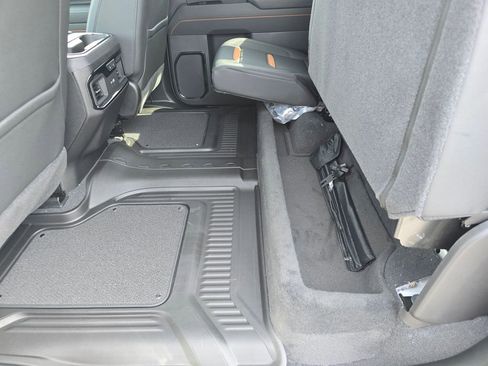 New 2026 GMC Sierra 2500 AT4 w/ AT4 Premium Plus Package image 15