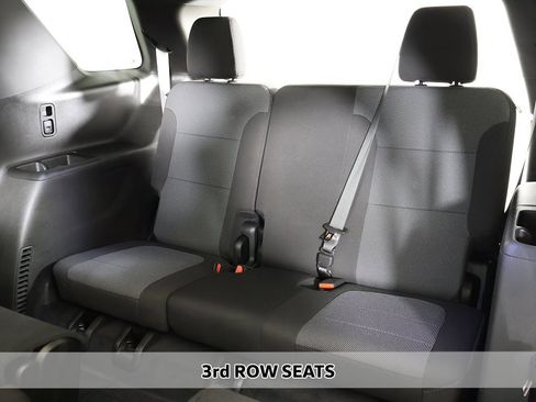 Used 2023 Chevrolet Traverse LT w/ LPO, Floor Liner Package image 7