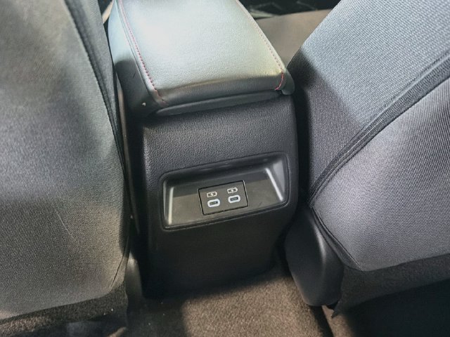 Used 2025 Toyota Corolla SE FWD image 24