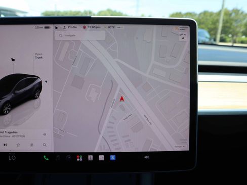 Used 2022 Tesla Model Y Long Range AWD/4WD image 20