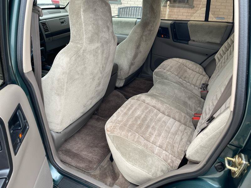 Used 1994 Jeep Grand Cherokee Laredo AWD/4WD image 36