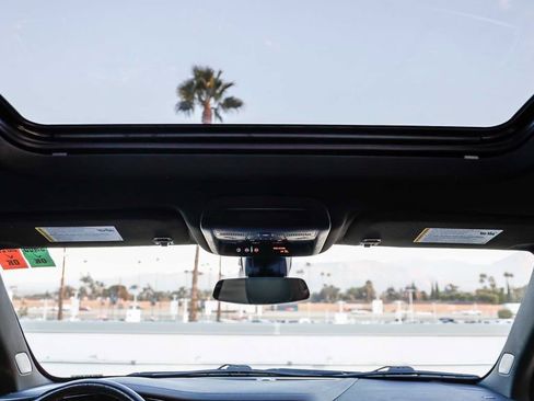 Used 2024 Cadillac XT6 Premium Luxury image 17