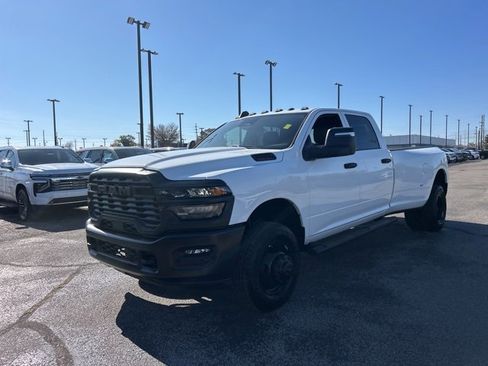 Used 2025 RAM 3500 Tradesman image 7