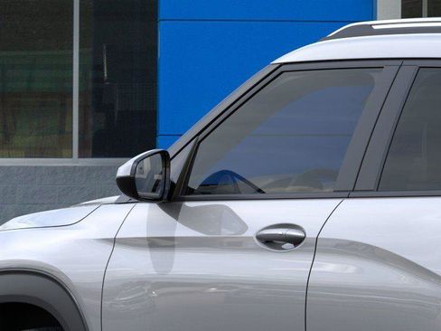 New 2026 Chevrolet TrailBlazer LT w/ Convenience Package FWD image 12