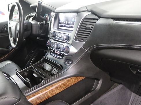 Used 2017 Chevrolet Tahoe Premier AWD/4WD image 30