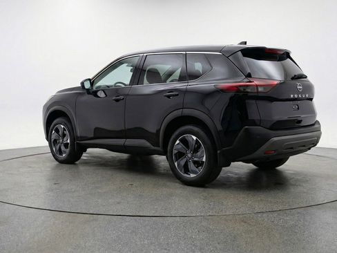 Used 2025 Nissan Rogue SV FWD image 6