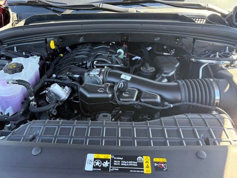 New 2025 Jeep Grand Cherokee L Altitude image 22