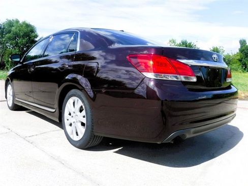 Used 2011 Toyota Avalon FWD image 13