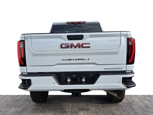 New 2026 GMC Sierra 2500 Denali w/ Denali Reserve Package image 5