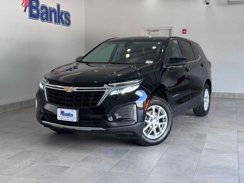 Certified 2023 Chevrolet Equinox LT AWD/4WD image 2