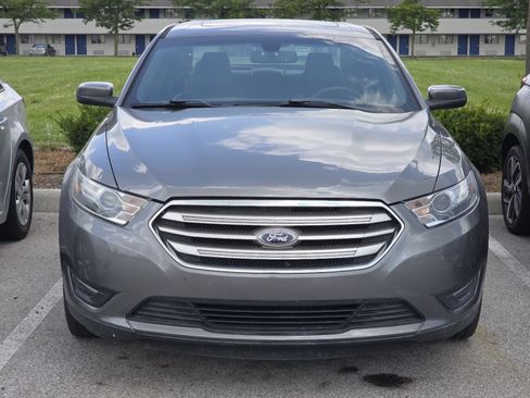 Used 2014 Ford Taurus SEL w/ Equipment Group 201A AWD/4WD image 7