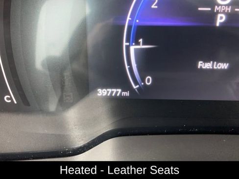 Used 2023 Toyota Corolla Cross XLE w/ Convenience Package image 19