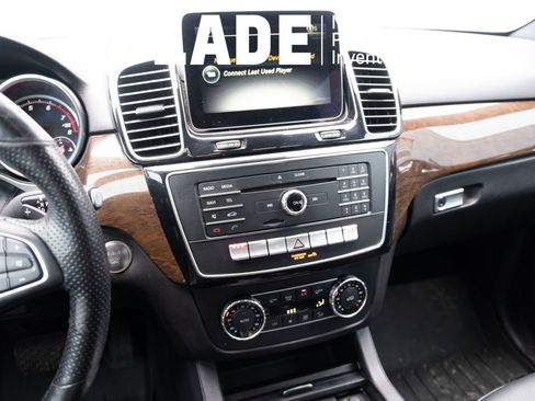Used 2017 Mercedes-Benz GLE 350 4MATIC image 3