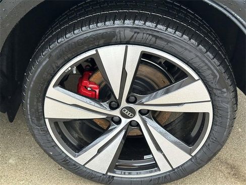 New 2025 Audi SQ5 Premium Plus image 4