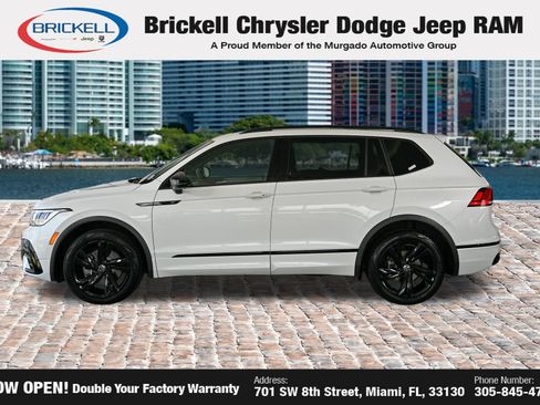 Used 2024 Volkswagen Tiguan SE R-Line FWD image 10