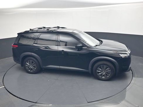 Used 2022 Nissan Pathfinder SV w/ SV Premium Package FWD image 37