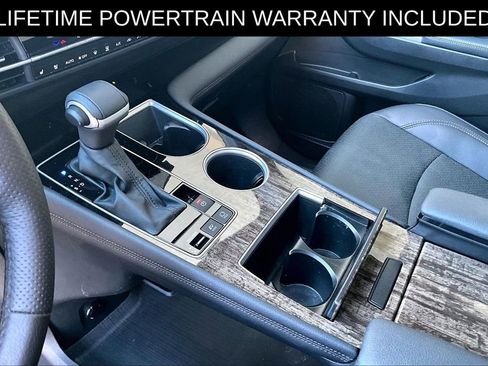 Used 2025 Toyota Sienna Platinum image 14