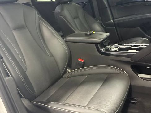 Used 2023 Buick Envision Essence FWD image 43