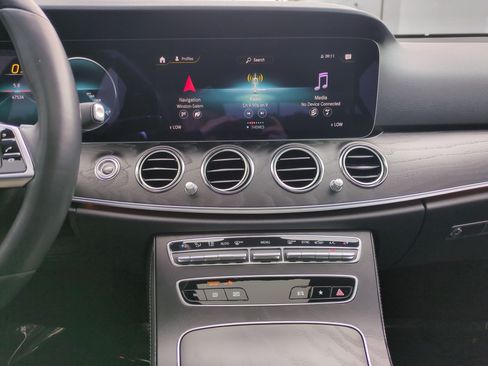 Used 2023 Mercedes-Benz E 350 Sedan image 22